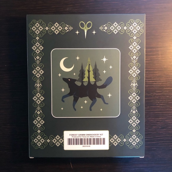 The Forest Grimm Embroidery Kit Fairyloot - Picture 2 of 7